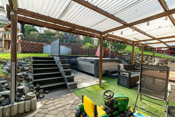 Terrasse & Whirlpool