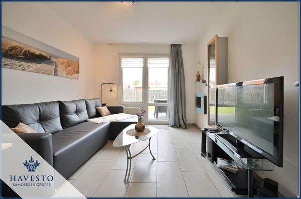 Wohnzimmer mit Blick auf die Terrasse