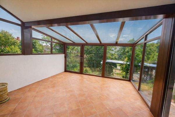 Beheizter Wintergarten