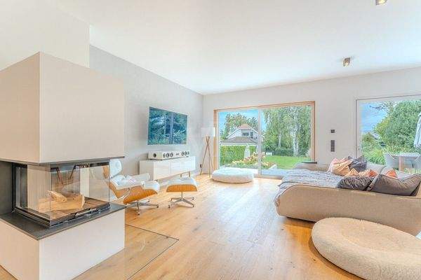 Wohnbereich mit Kamin