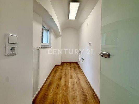 Abstellraum im EG - sanierte Einheit