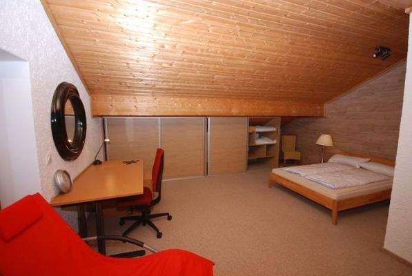 2. OG mit Schlafzimmer