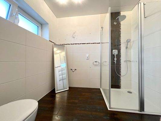 Bad am Elternschlafzimmer