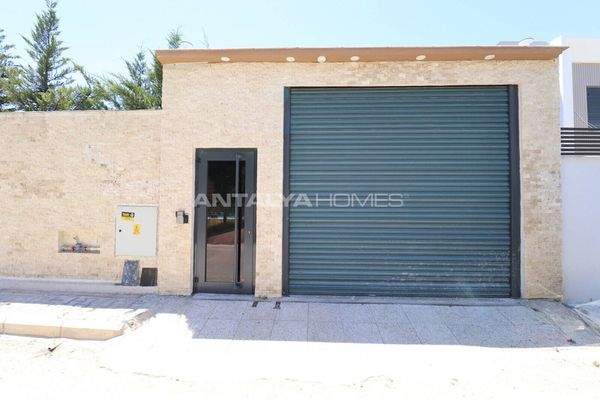 5 Bedroom House with Pool and Garden in Belek