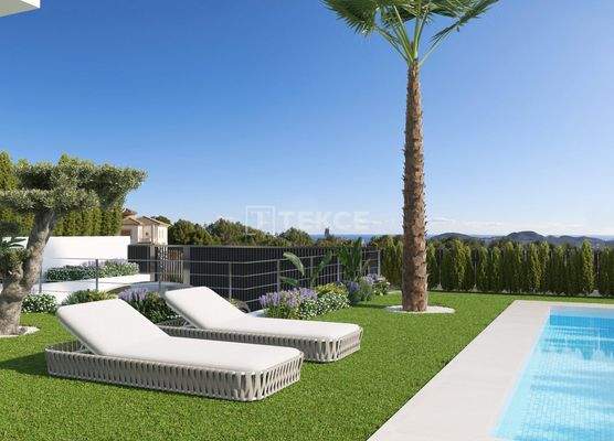 Sea View Villas with Private Pools in Finestrat Alicante