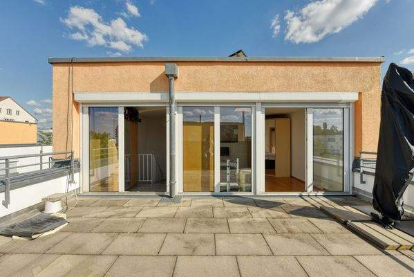 Dach-Terrasse zum Zugang