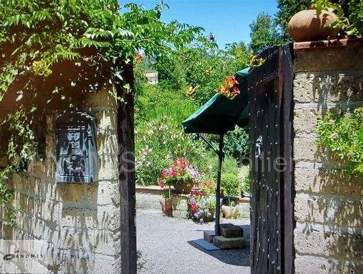 Eingang zum Grundstück