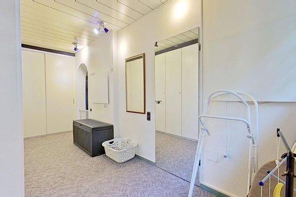 Schlafzimmer (Ankleide)