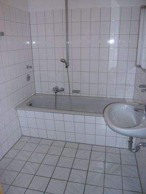 Badezimmer (2).JPG