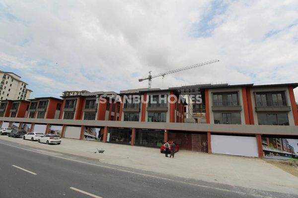 Roomy Houses with Garden and Balcony in Istanbul Basaksehir