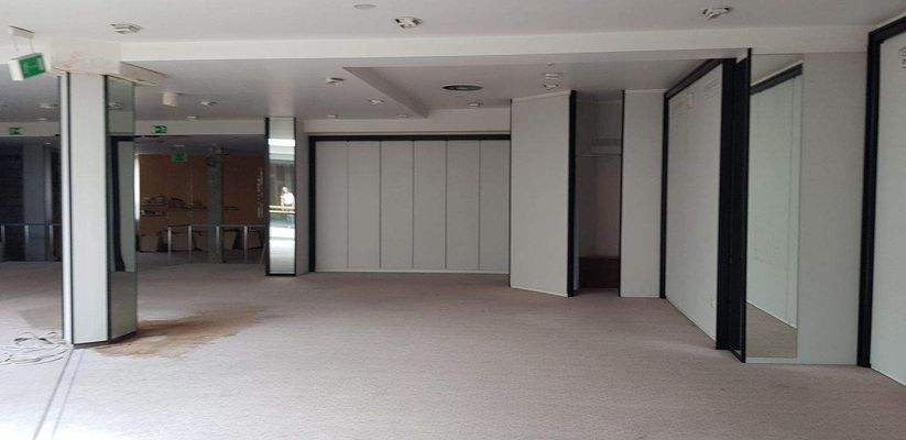 Verkaufsflächen im EG mit Umkleidekabinen