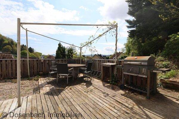 2,5-Zimmer-Wohnung im 2.OG - Dachterrasse