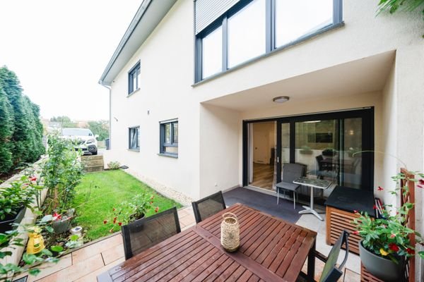 Terrasse mit Garten WHG 2