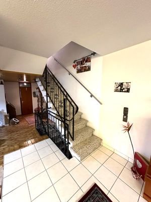 Treppe zum OG