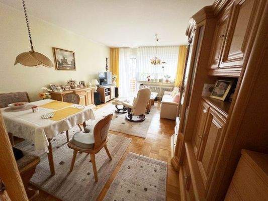 Blick ins Wohnzimmer.jpeg