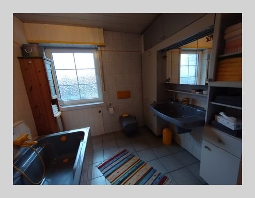 Badezimmer EG