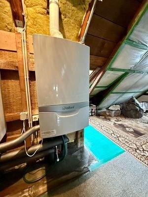 Gastherme im Dachboden