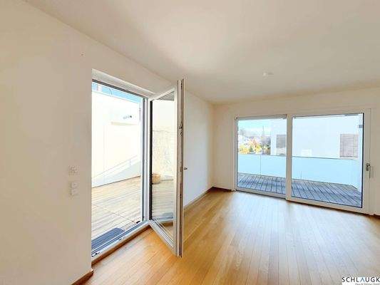 Blick auf die Ost/West Terrasse