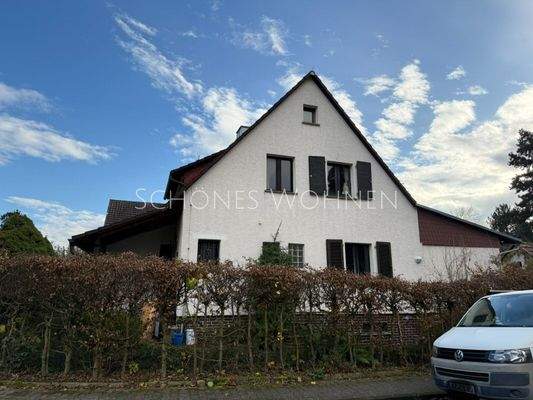  Außenansicht Haus - Straßenseite