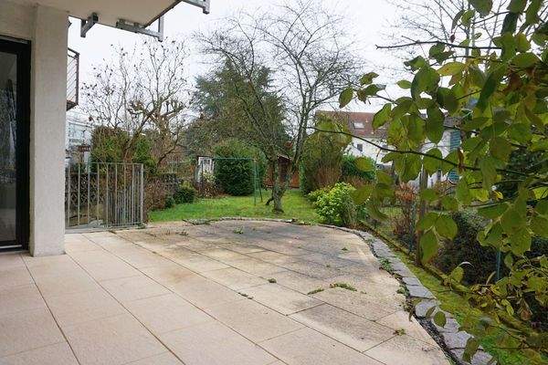 Terrasse (Süd-Osten)