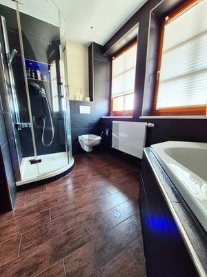 Badezimmer 2