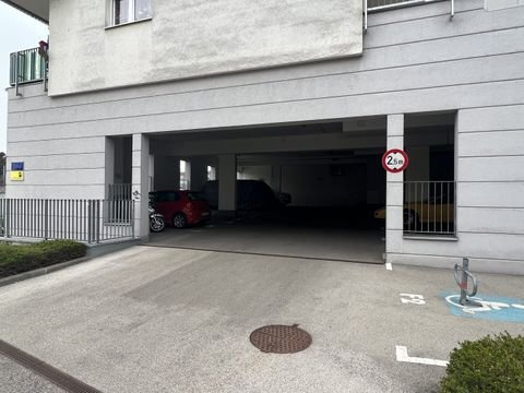 Tulln an der Donau Garage, Tulln an der Donau Stellplatz