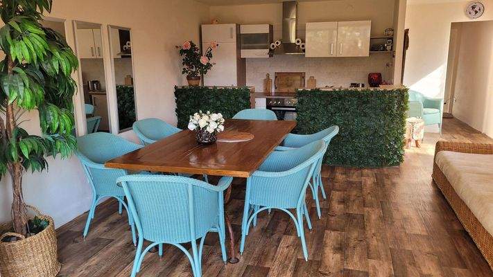 Wohn-Essraum-Einbauküche 2.WE