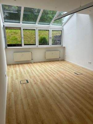 Helle Büroräume.jpg