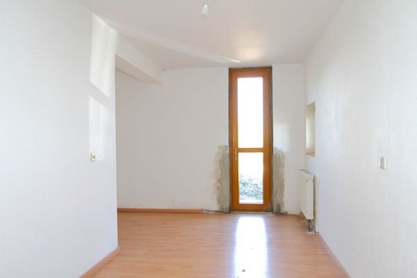 UG Arbeits- bzw. Gästezimmer