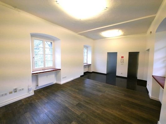 Büro 1