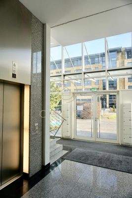 Innenansicht - Foyer 1