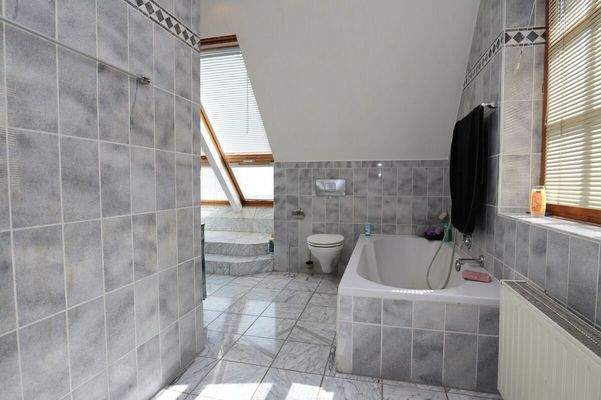 En-suite Vollbad DG