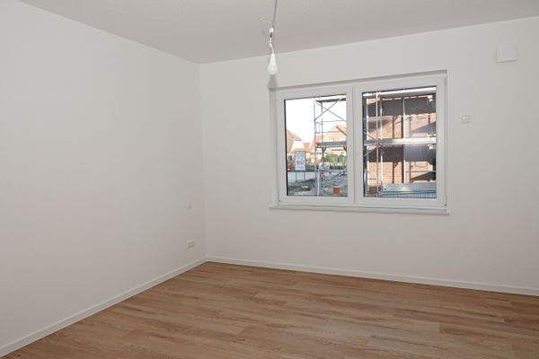 geräumiges Schlafzimmer 