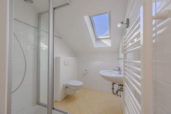 Duschbad im Dachgeschoss