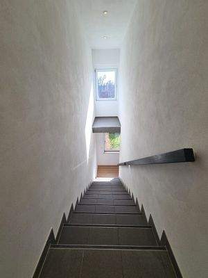 Treppe zum Untergeschoss