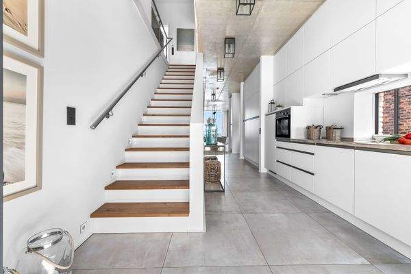 Treppe zum Obergeschoss