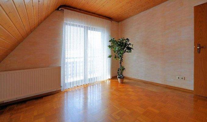 Helles Kinderzimmer!