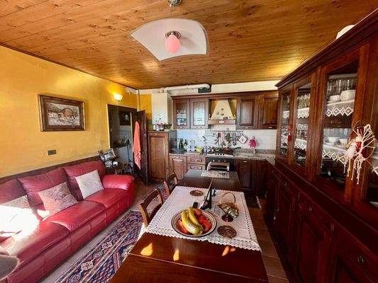 WhatsApp Image 2024-10-11 at 12.05.54 (1).jpeg