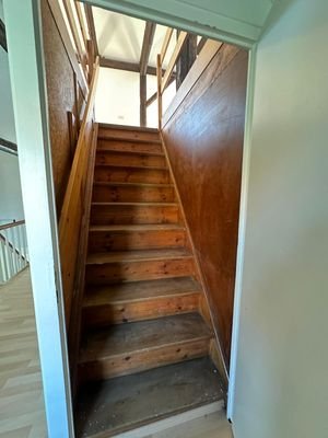 Wohnhaus, Treppe OG zum DG