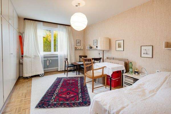 Schlaf- oder Arbeitszimmer im EG