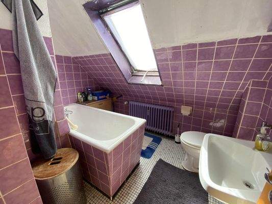 Badezimmer im Dachgeschoss