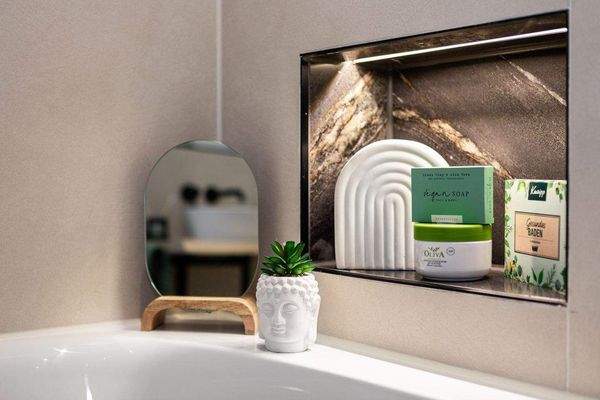 Beleuchterer Wannenbereich.jpg