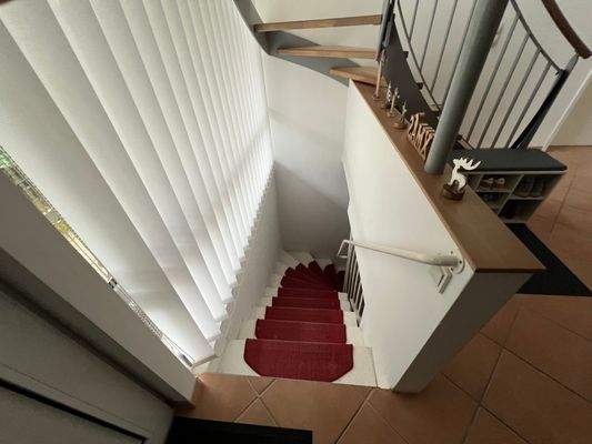 EG. Flur _ Kellertreppe.JPG