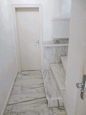 27 UG Flur, Bild 1.JPG