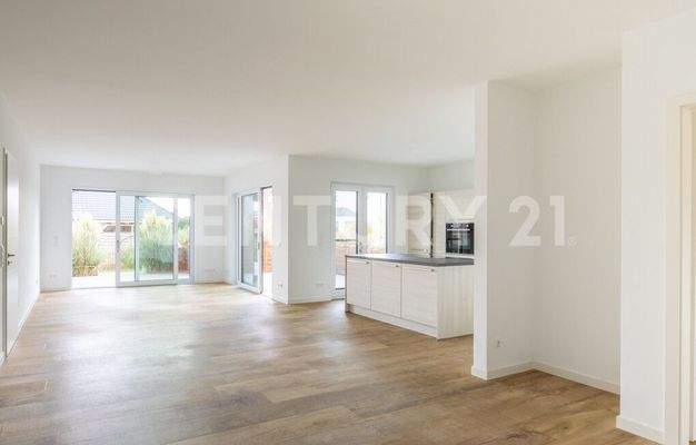 Großzügiger, offenen gehaltener Wohn-_Essbereich