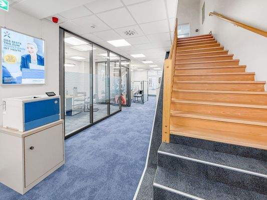 Süderstr.1-Raum-Treppenaufgang-EG