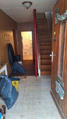 Hauseingang mit Treppe zum !.OG.jpg