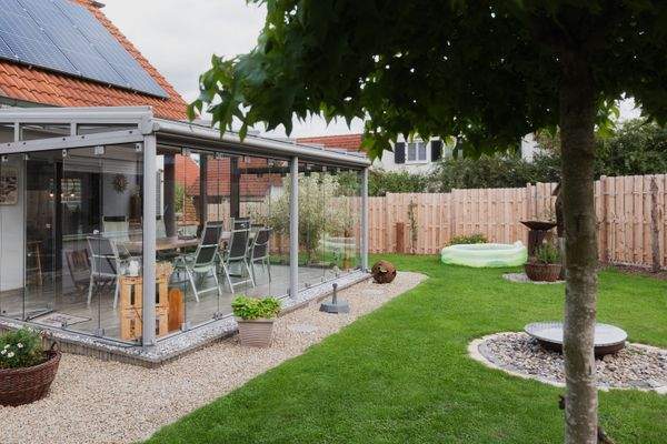 Ansicht zum Wintergarten von Nordwesten