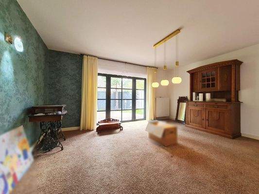 Wohnzimmer mit Terrassenausgang