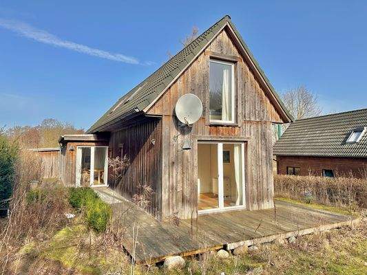 Hintere und seitliche Terrasse